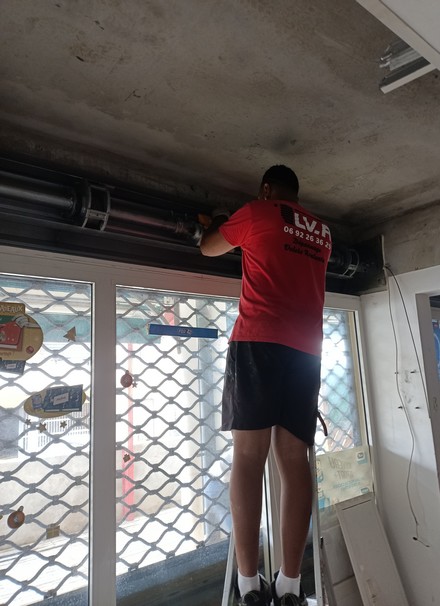 Interventions de dépannage et d'installation de volets électriques à La Réunion